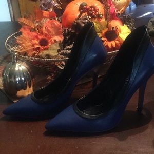 Rock and Republic pumps